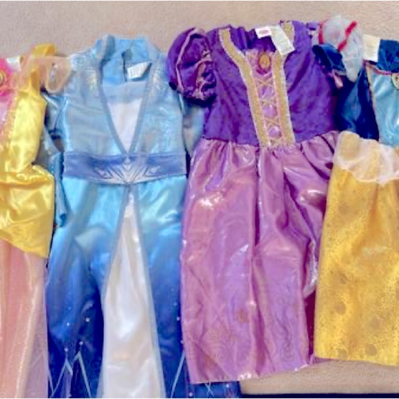 4 Disney Princess dresses - Picture 1 of 1